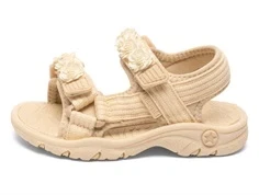 Bisgaard sandal Franca daisy råhvid med blomster- lavet i samarbejde mellem Trine Kjær og Bisgaard